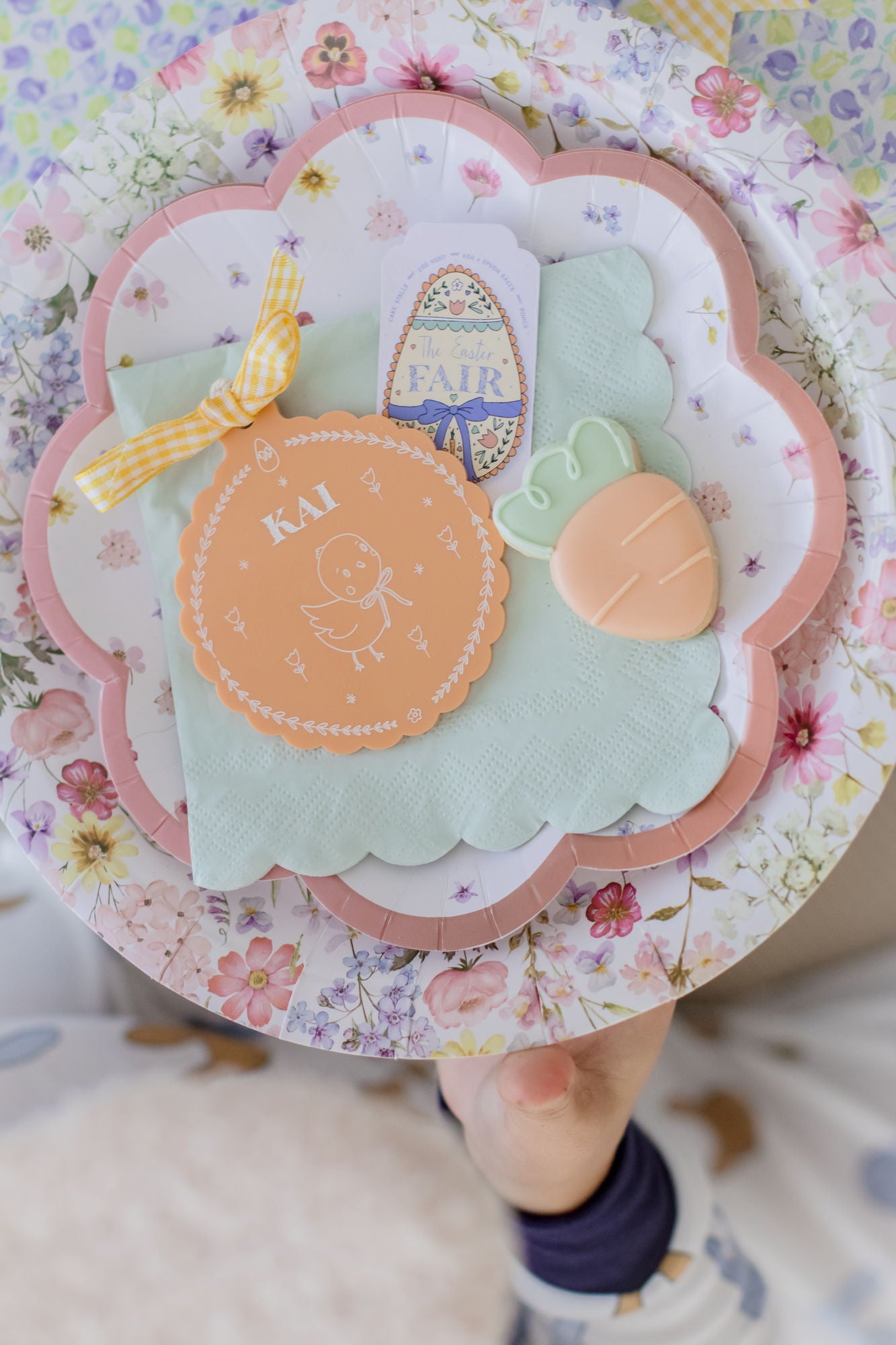 Gingham Bow Scalloped Basket Tag