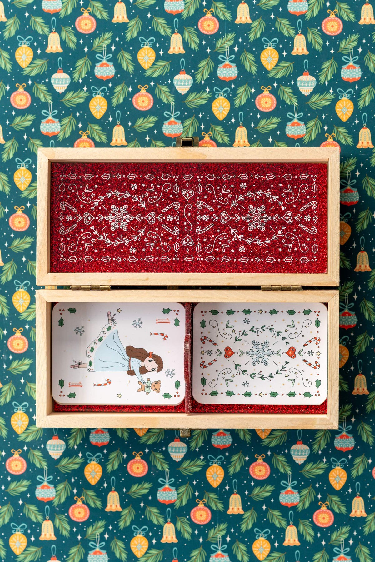 Christmas Snap Game & Go Fish Cards in Keepsake Box