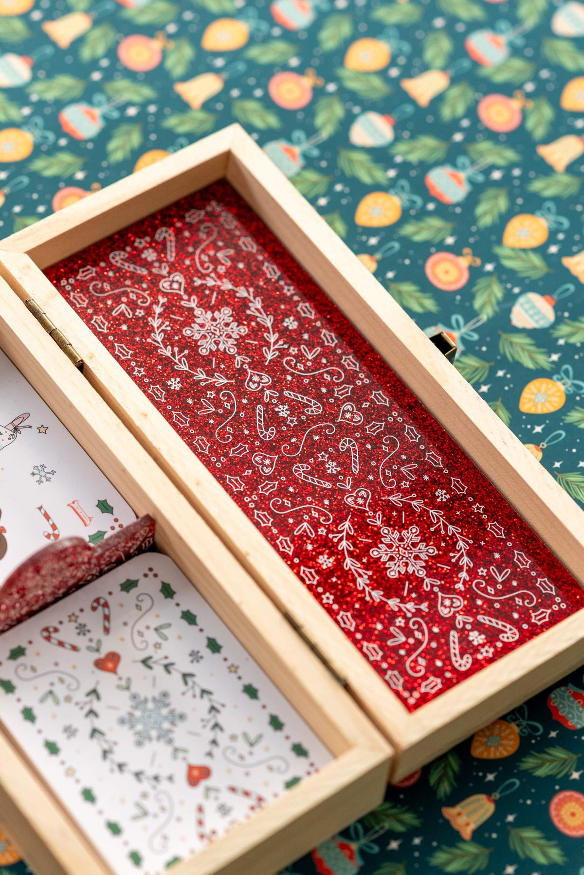 Christmas Snap Game & Go Fish Cards in Keepsake Box