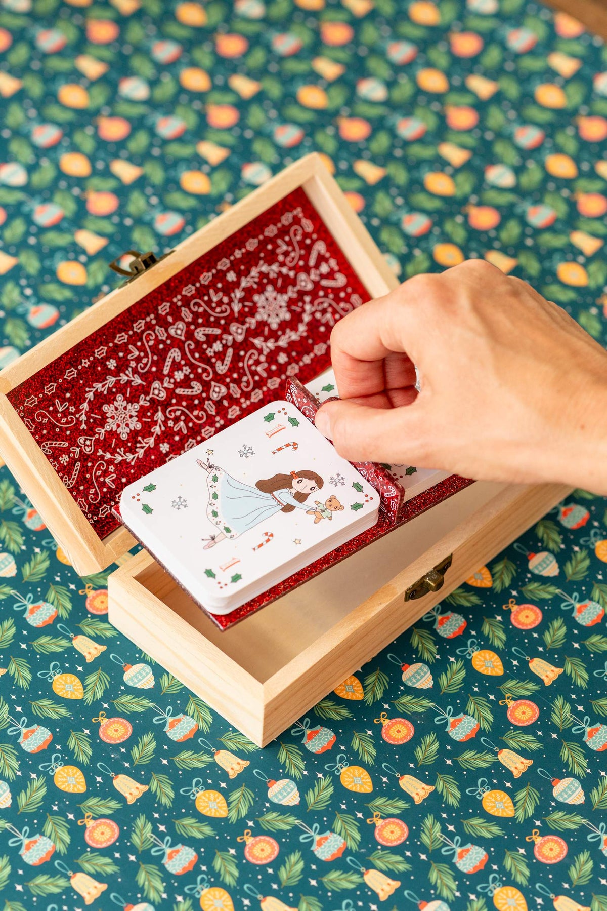 Christmas Snap Game & Go Fish Cards in Keepsake Box